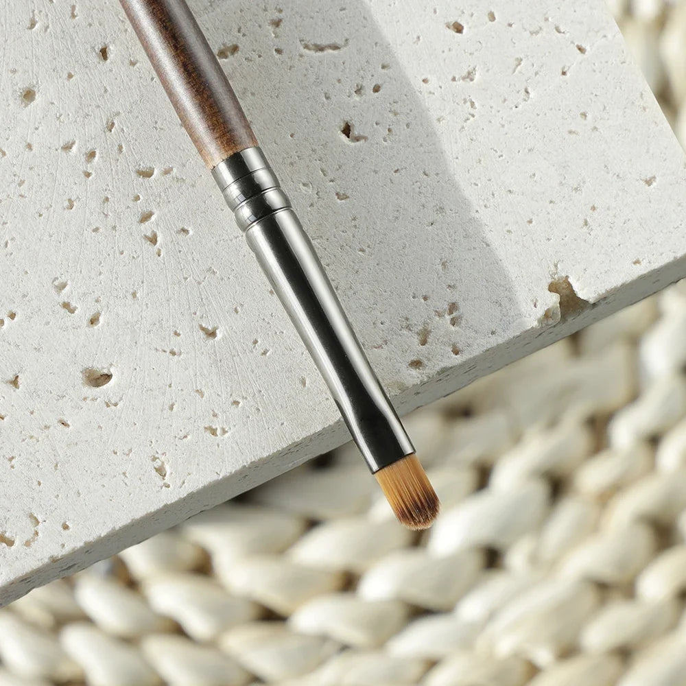 Makeup Lip Brush Fashion Lipstick Concealer Brush Professional Makeup Tool for Lip Liner Gloss kit pincel maquiagem